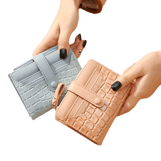 Sequined Mini Wallet for Women – Compact & Stylish CaRaUaNa Fashion