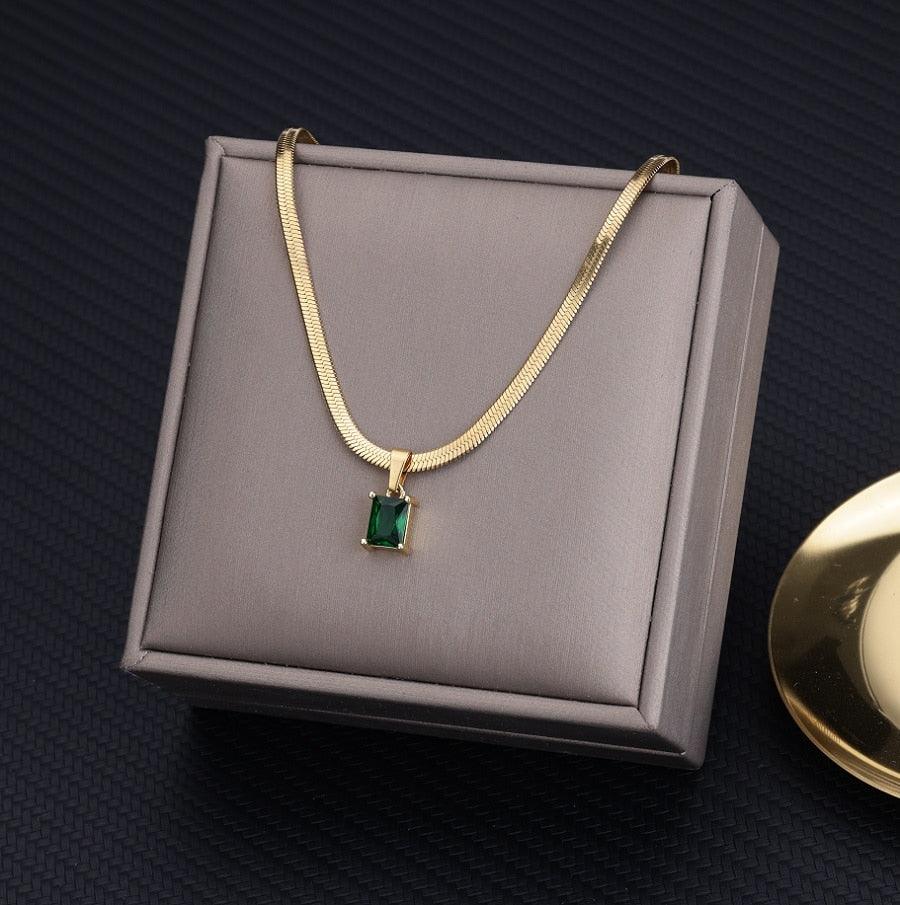 Vintage Rust Steel Zircon Necklace Flat Snake Bone Chain Blade Chain Square Emerald Pendant Necklace Women